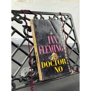 Ian Fleming Doctor No‎ James Bond Signet Paperback 1964 14th Printing D2036